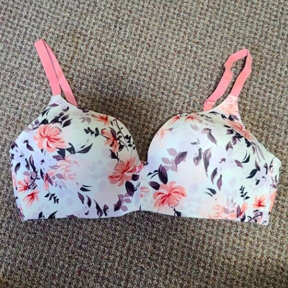 La Vie En Rose Wireless Bra 36D - Picture 1 of 3